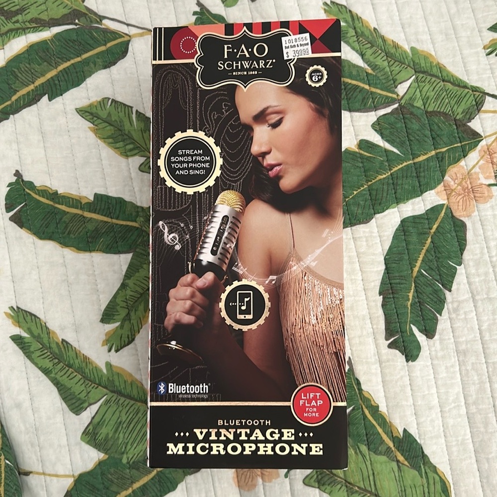 FAO Schwarz Bluetooth Vintage Microphone